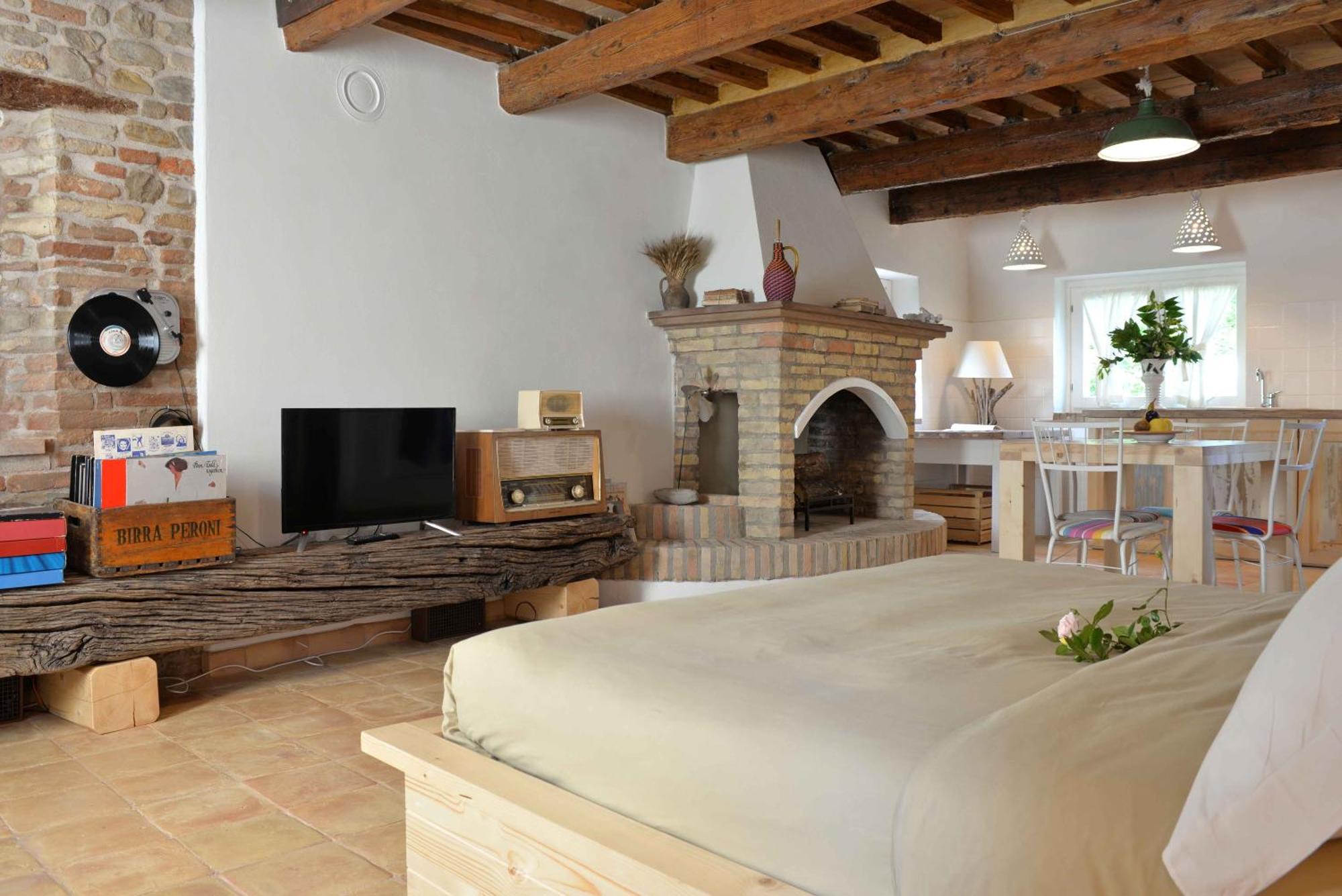 Castello Di Granarola - Dimora Storica, Suites E Appartamenti 그라다라 외부 사진